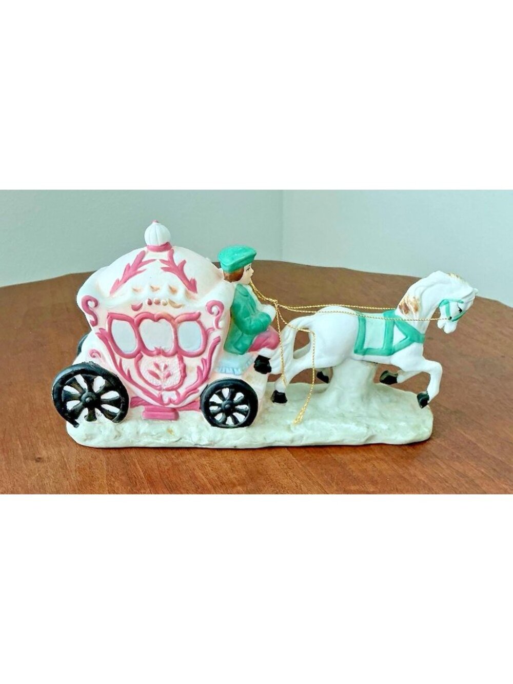 Vintage Ceramic Horse Drawn Carriage Stagecoach Night Light Lamp 9” 1988 ANCO